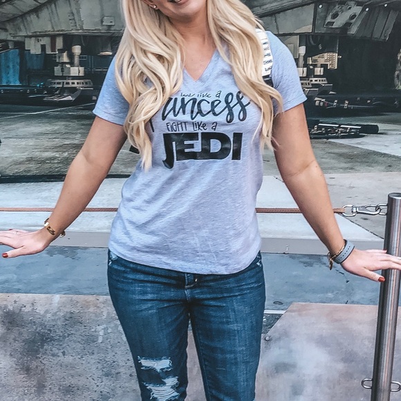 Disney Star Wars T-Shirt, Medium - Picture 2 of 6